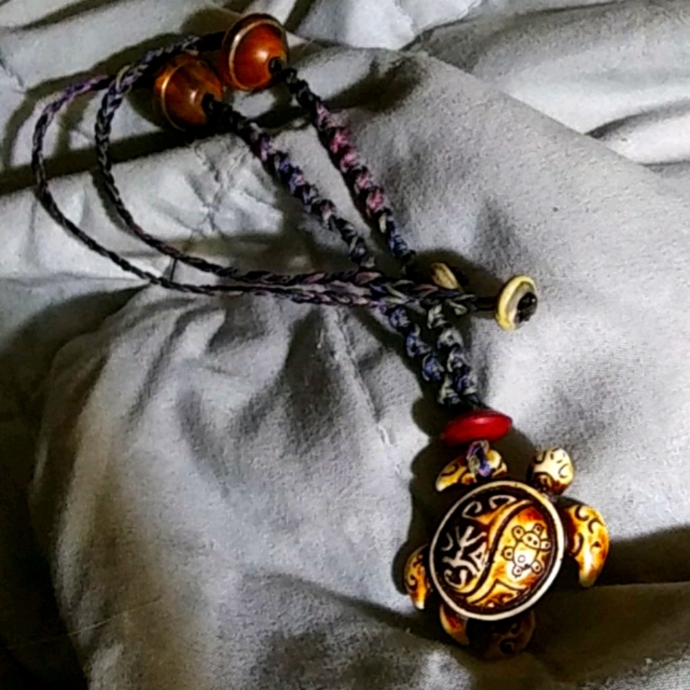 Hand made turttle neclace